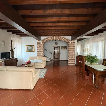 Casa Mosa Сasa de vacaciones Mantua